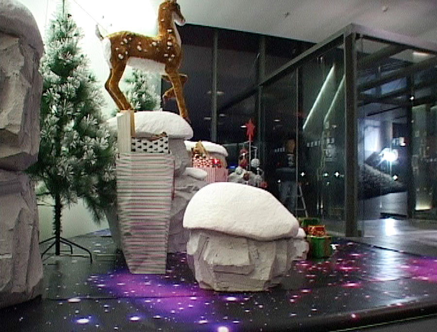 萬科圣誕節氛圍營造-萬科總部布置即將完畢